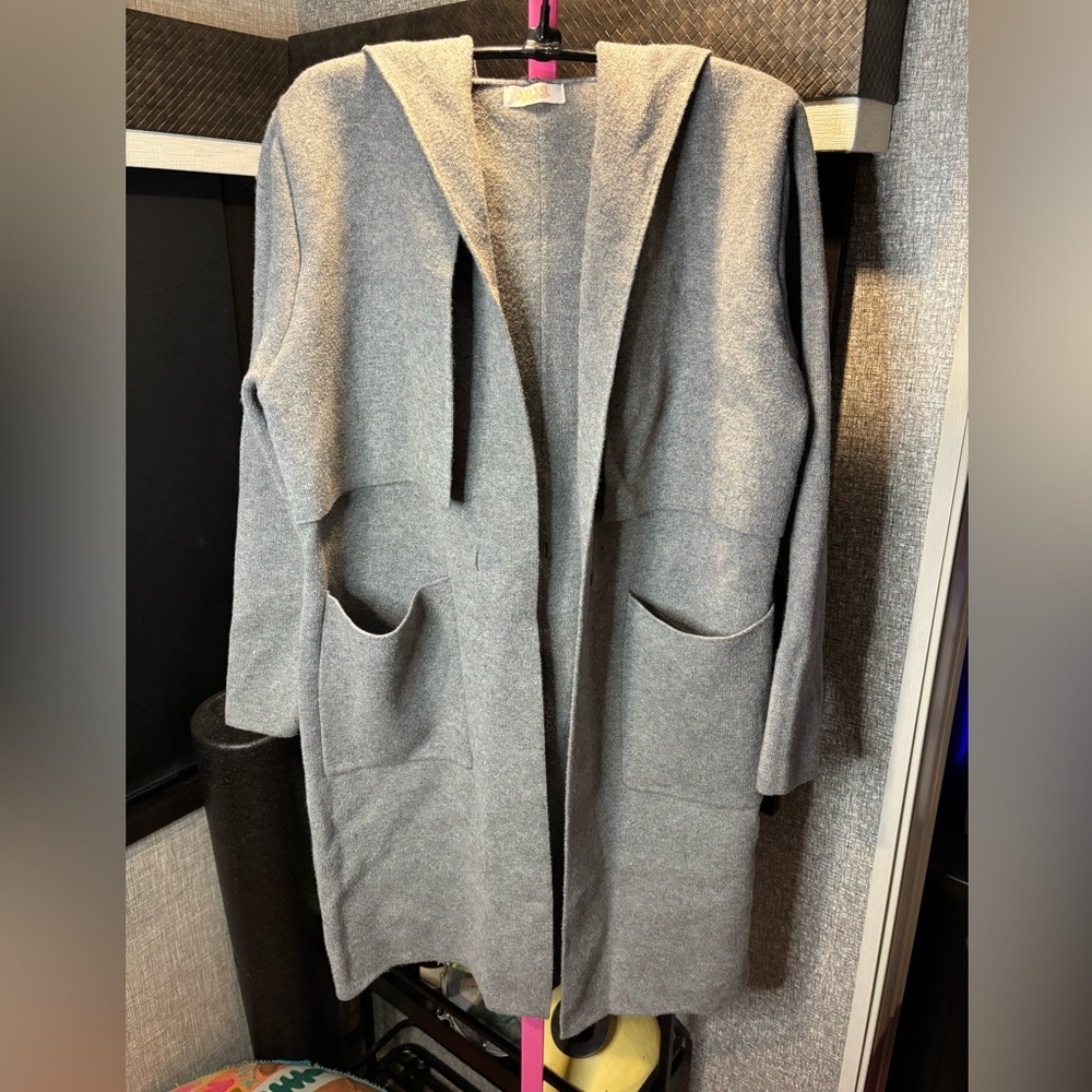 YO YO Gray Hooded Women's Sweater medium / large